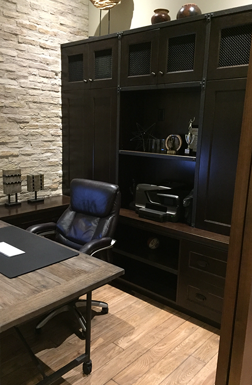 McDonald Highlands Home – Office and Wine Room